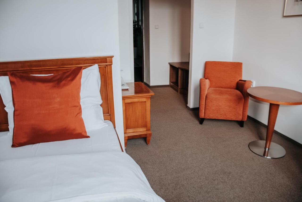 B&B Hotel Praha Nový Jičín Dış mekan fotoğraf