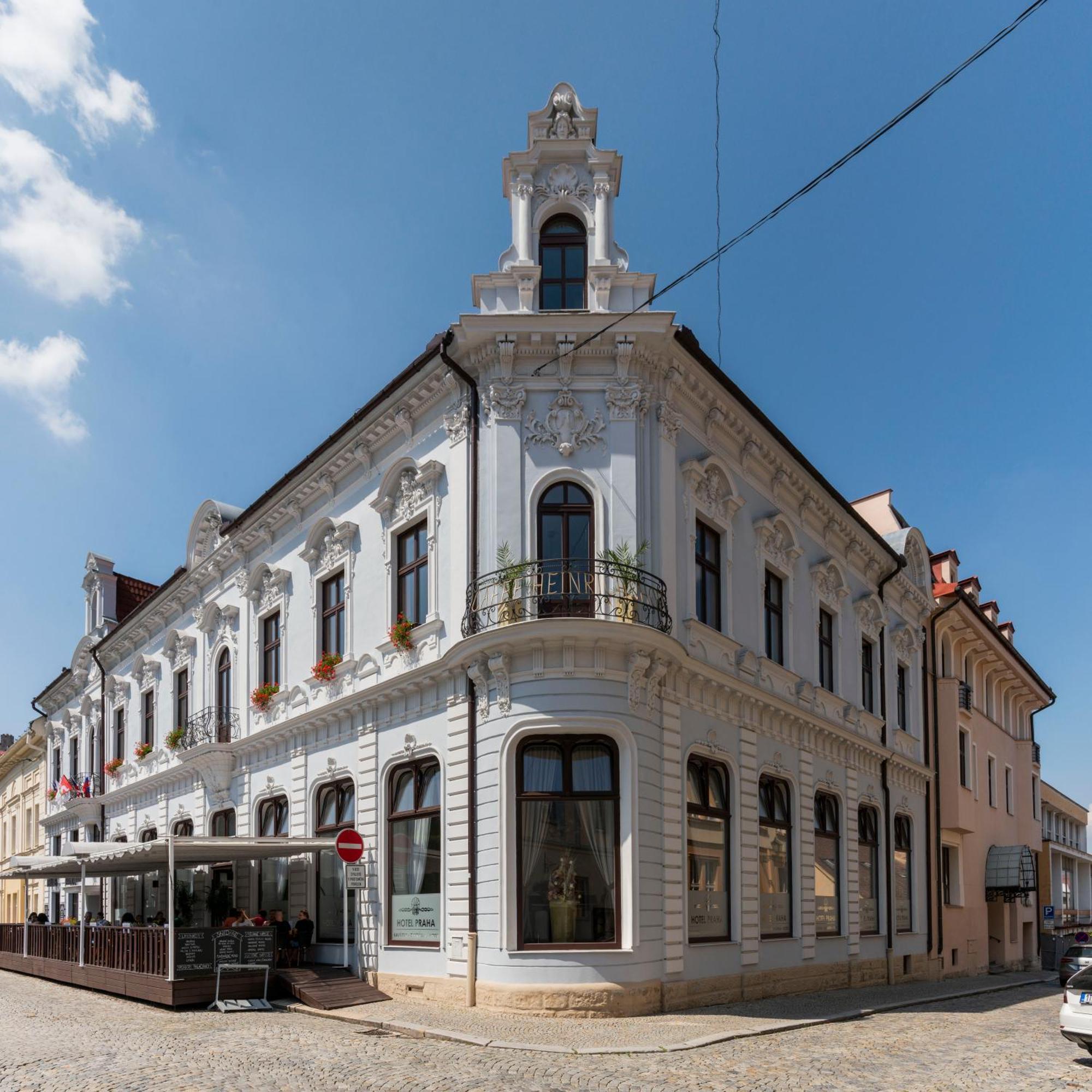 B&B Hotel Praha Nový Jičín Dış mekan fotoğraf