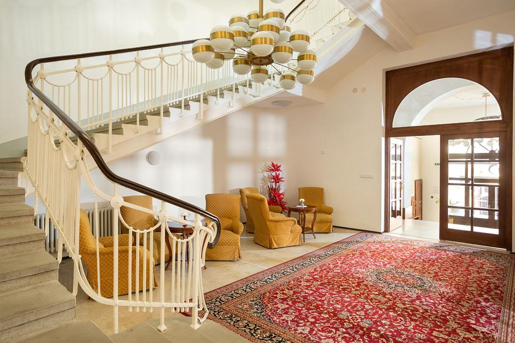 B&B Hotel Praha Nový Jičín Dış mekan fotoğraf