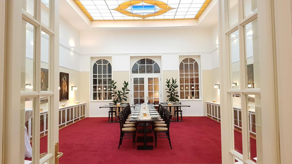 B&B Hotel Praha Nový Jičín Dış mekan fotoğraf