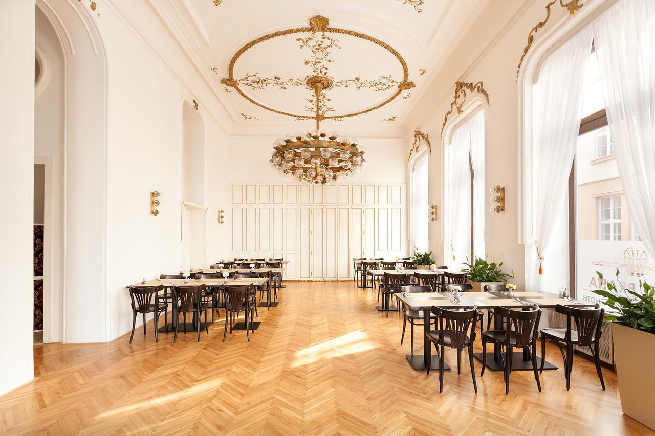B&B Hotel Praha Nový Jičín Dış mekan fotoğraf