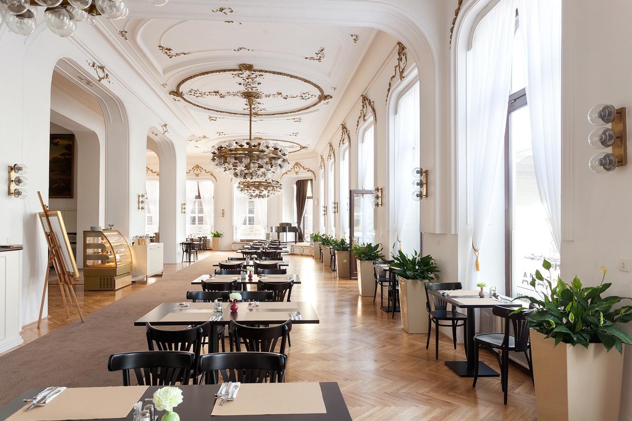 B&B Hotel Praha Nový Jičín Dış mekan fotoğraf
