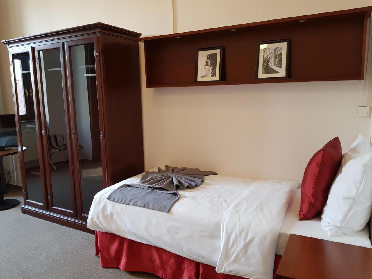 B&B Hotel Praha Nový Jičín Dış mekan fotoğraf